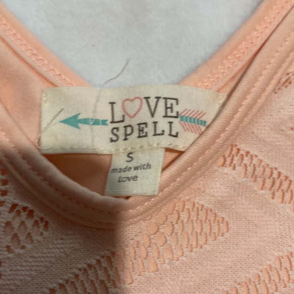 NWOT small blouse - Picture 3 of 6